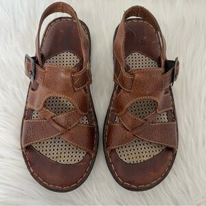 BORN Cabot III Leather Brown Fisherman Granola Girl Bohemian Women Sandals 7